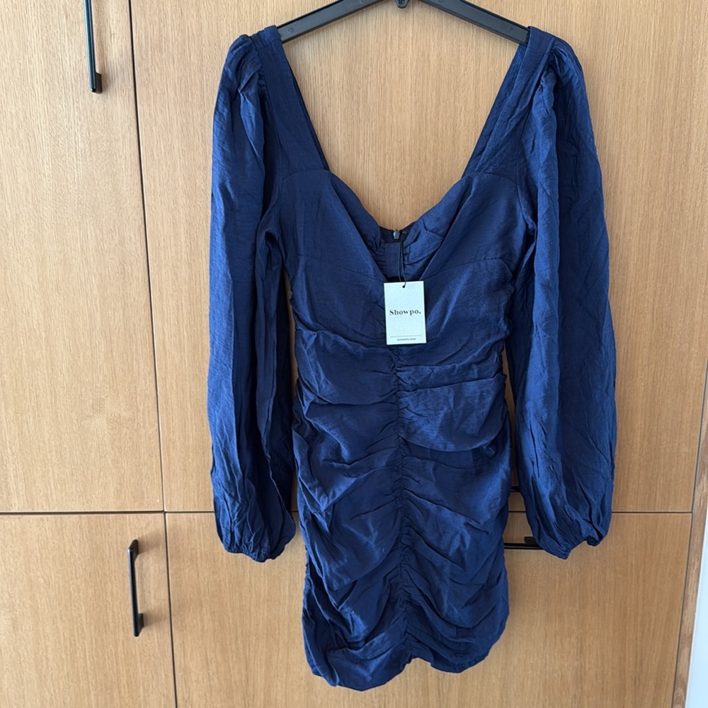 SHOWPO Kilian Mini Dress Ruched Long Sleeve Dress in Navy NEW WITH TAGS Size 4 - Picture 3 of 9